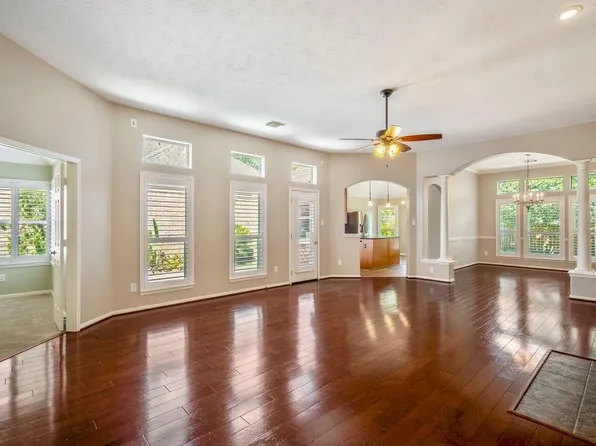 5210 Cottonwood Creek Ln, League City, TX 77573