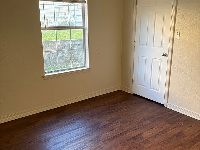 5511 Quail Creek Cir — Photo 12