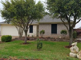 405 Navajo Trl, Mc Gregor, TX 76657