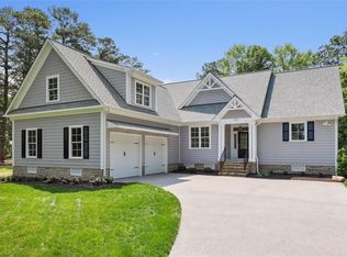 405 Octavia Dr, Yorktown, VA 23693
