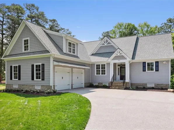 405 Octavia Dr, Yorktown, VA 23693
