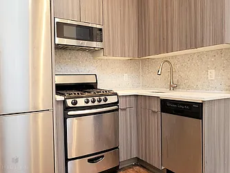 Rented by Hillel Realty Group