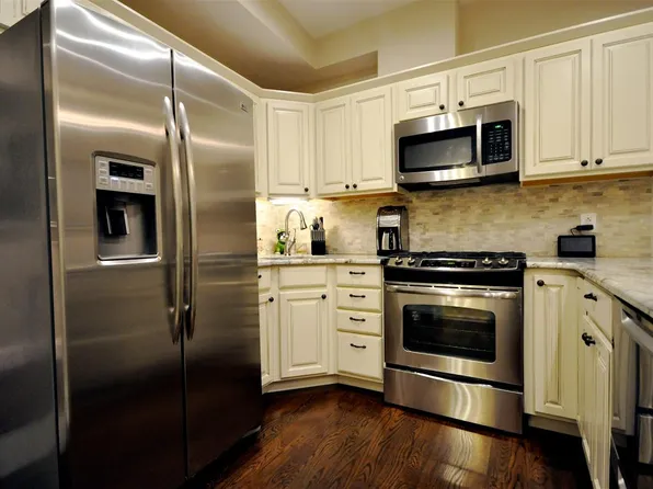 591 Beacon St APT 1, Boston, MA 02215