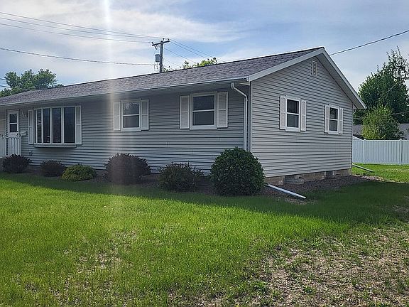 2nd image of 610 Haarfager Ave N