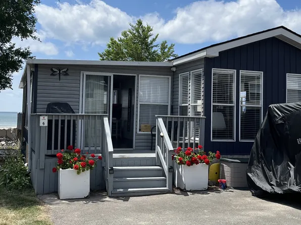 490 Empire Rd #Ssd006, Pt Colborne, ON L0S 1R0