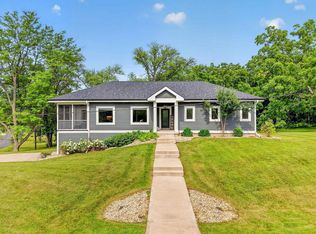 713 Lake Wisconsin Dr, Merrimac, WI 53561