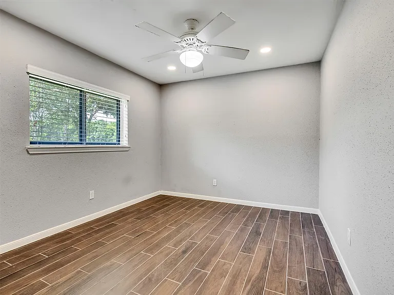 2554 Olympus Dr — Photo 22