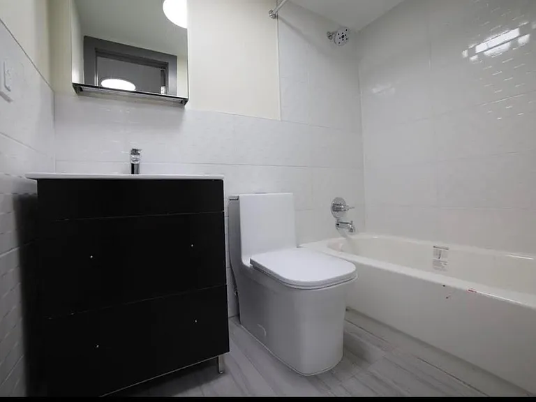 124 McAdoo Ave #1 — Photo 11