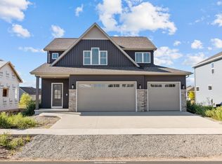 3755 E Gladiolus Pl, Appleton, WI 54913