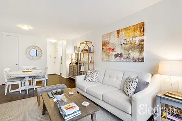 Rented by (Legacy) Elegran