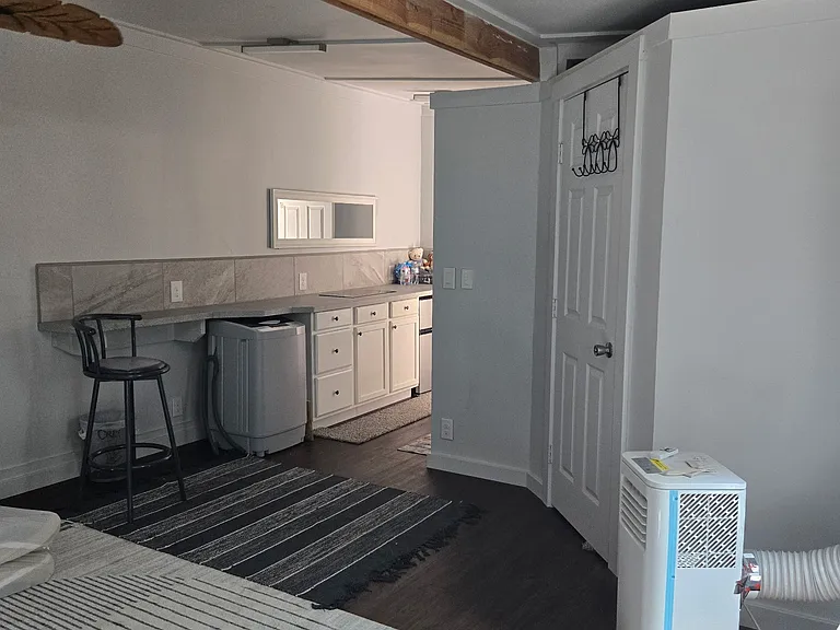 1304 Valley View Dr #1 — Photo 1