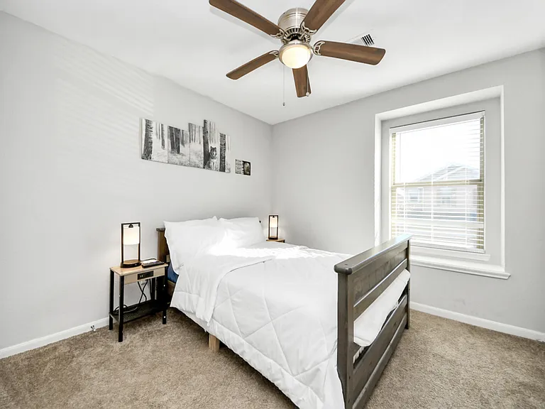 Garden Gate Ct — Photo 22