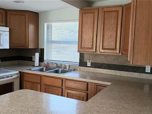 2nd image of 3524 Vasco St #1