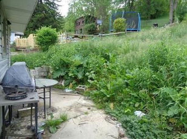 2nd image of 1156 Hill St