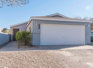 1613 Evelyn Dr NE, Rio Rancho, NM 87144