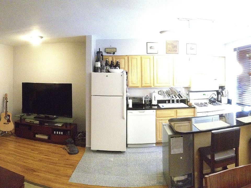 1st image of 14021 Burden Cres APT 303