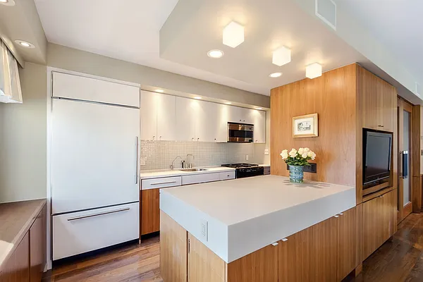 Sold by Corcoran | media 3