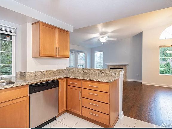 4th image of 10004 NE 120th Ln APT A303