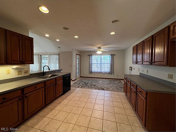 3rd image of 6140 Kelley Ln