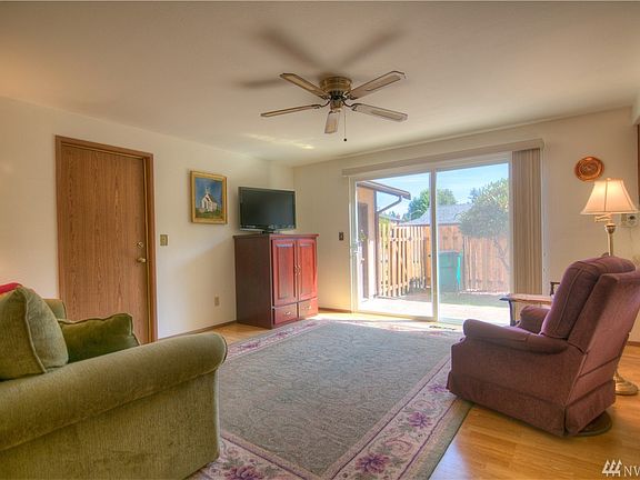 3rd image of 3019 28th Ave SE
