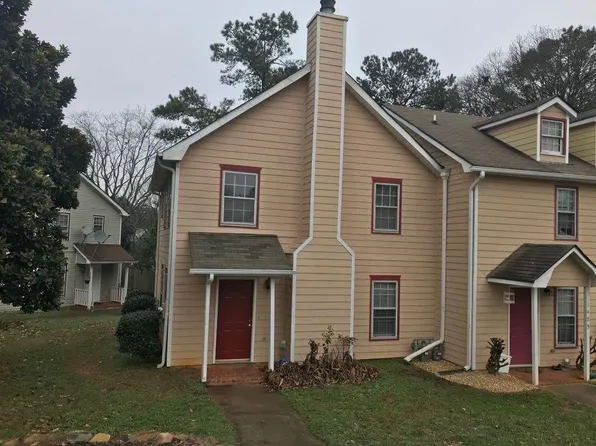 1475 Kennesaw Trace Ct, Marietta, GA 30068