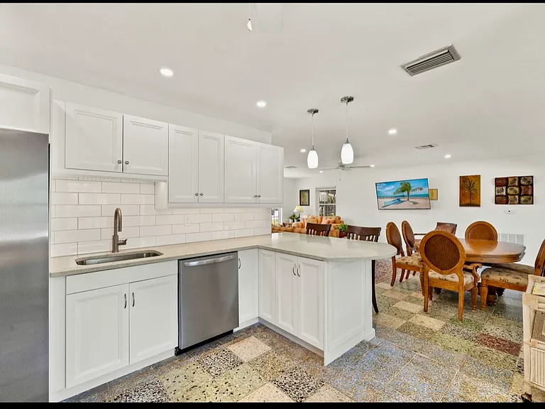 1932 Roseate Ln — Photo 10