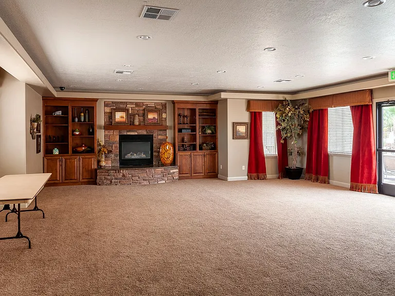 1000 E Bluff View Dr #67 — Photo 9
