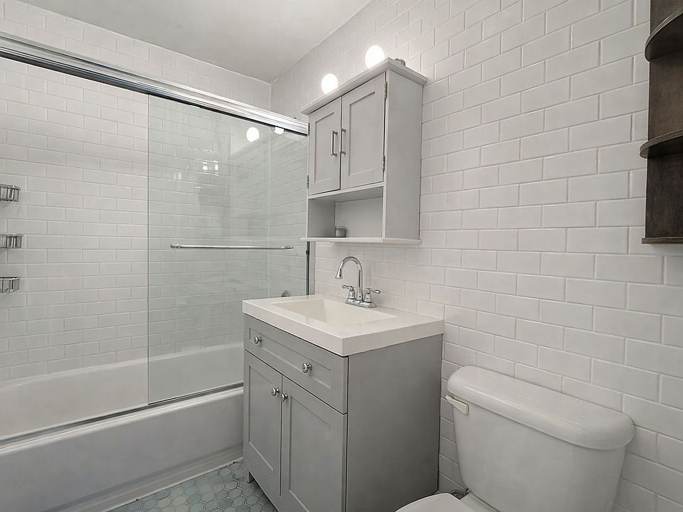 1st image of 67-07 Fresh Meadow Ln #2