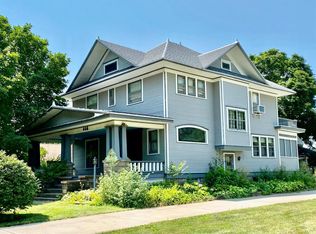 406 N 7th St, Hiawatha, KS 66434