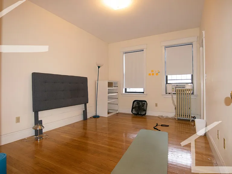 27 Glenville Ave #6 — Photo 19