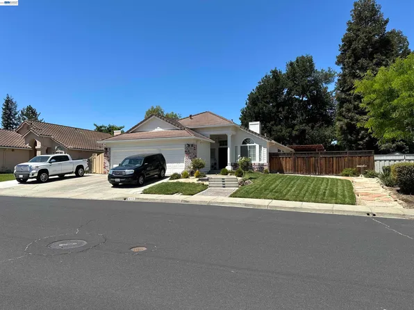 425 Beverly St, Livermore, CA 94550