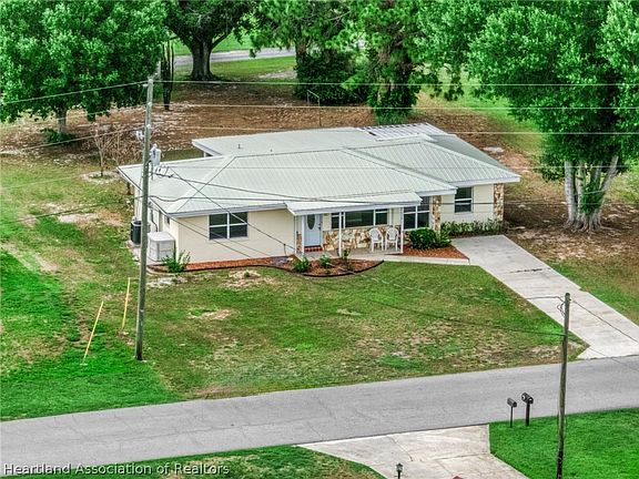 2nd image of 176 W Lake Damon Dr
