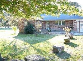 413 W 18 Hwy, Clinton, MO 64735