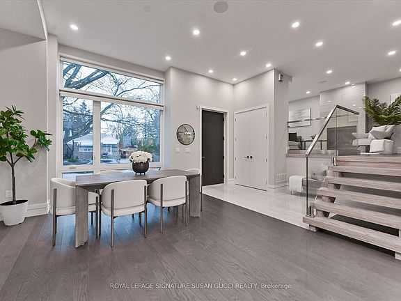 5th image of 18 Ferris Rd