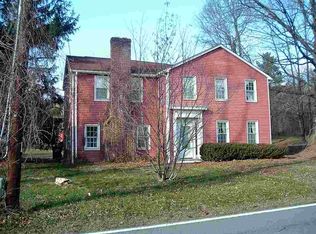 27 Tompkins Rd, Ravena, NY 12143