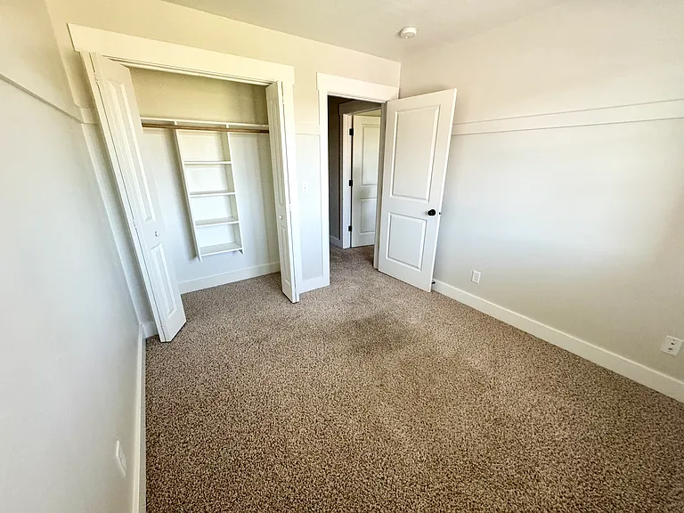 177 S 4 W — Photo 27