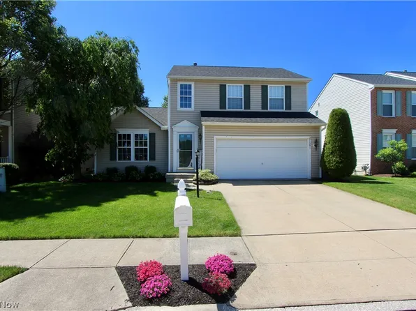 27061 Ashton Dr, Olmsted Township, OH 44138