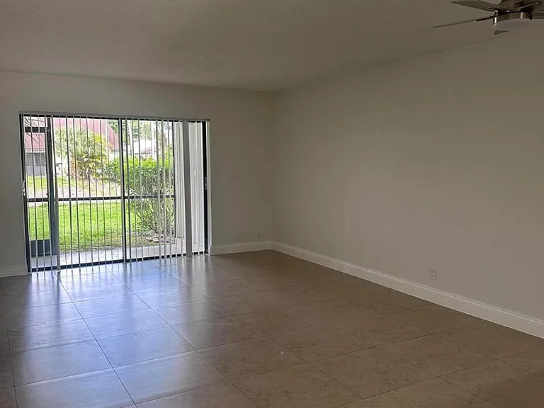23466 SW 57th Ave #504 — Photo 10