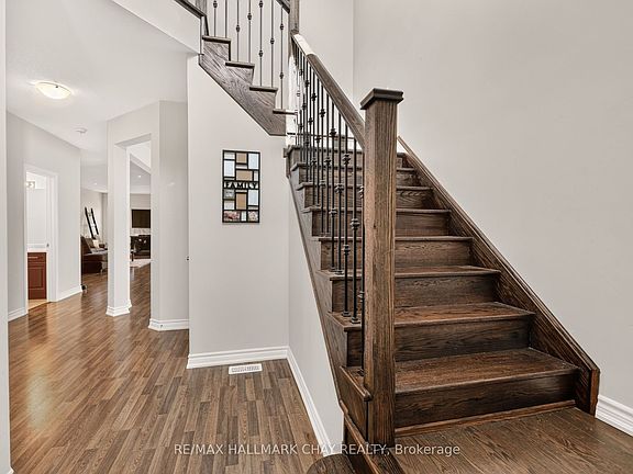 5th image of 32 Jones St