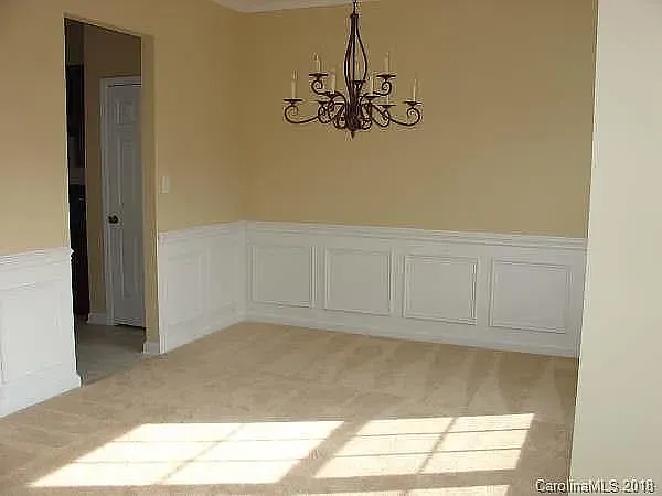 4 bed, 2.5 bath, 2268 sqft, $2,300 — Photo 3