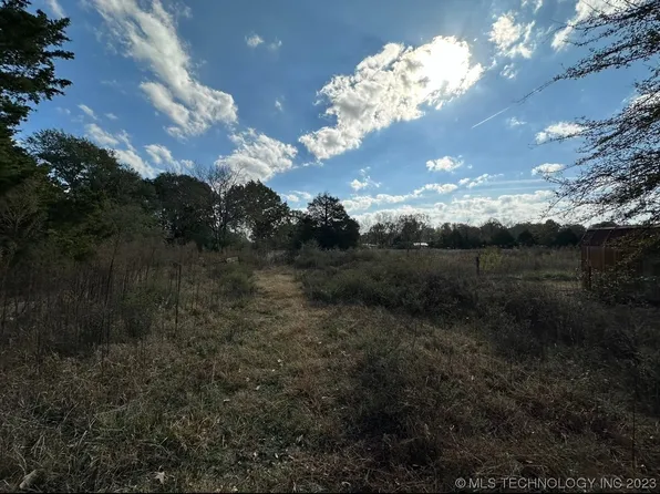 11867 Oak St, Cameron, OK 74932