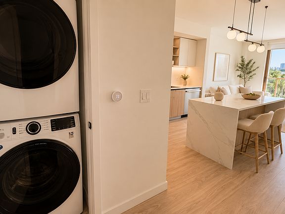 5th image of 3902 Alton Rd #0