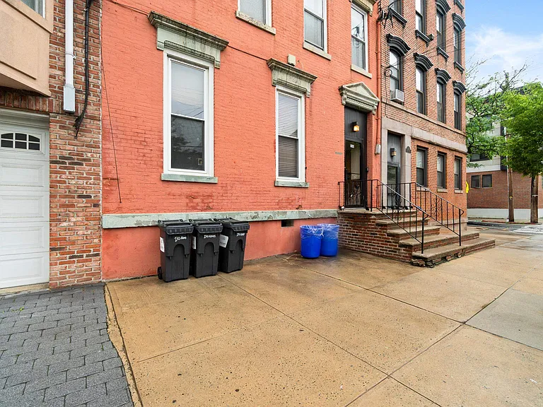 130 Adams St #2 — Photo 15