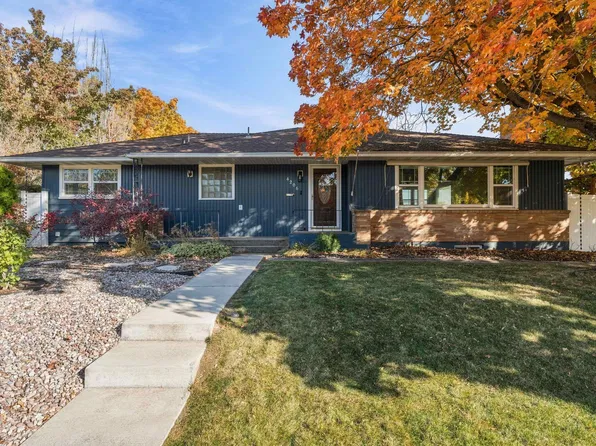 4206 N Oak St, Spokane, WA 99205