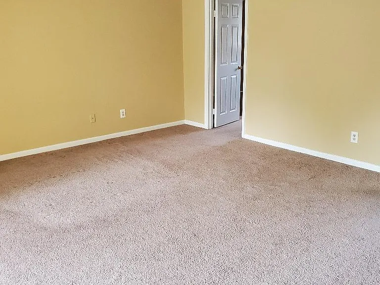 1210 N Vernon St — Photo 24