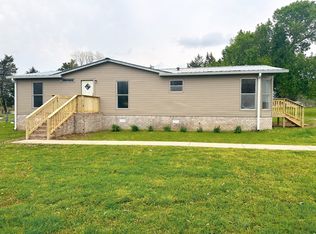 128 Edgefield Dr, McMinnville, TN 37110