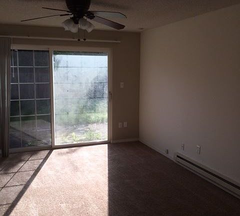 4th image of 10427 12th Avenue Ct S