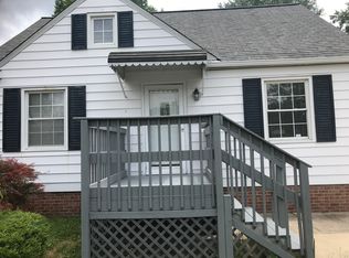 1383 Parkview Dr #I, Cleveland, OH 44124