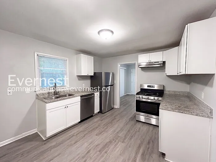 3190 Clifton Church Rd SE — Photo 4