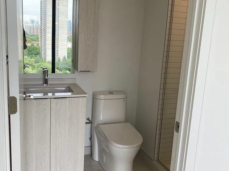 86 Dundas St E #1404 — Photo 5